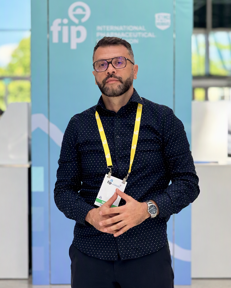 Tri farmaceuta, tri različita karijerna puta: Kako se raste u Dr. Max-u
